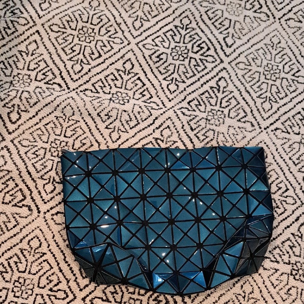 Geometric Lattice Luminous Purse Clutch Blue Bag